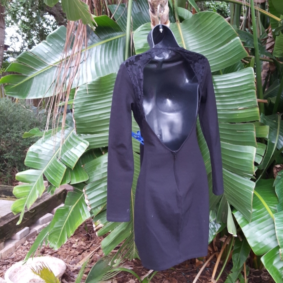 Lulus lbd backless lace - Picture 4 of 7